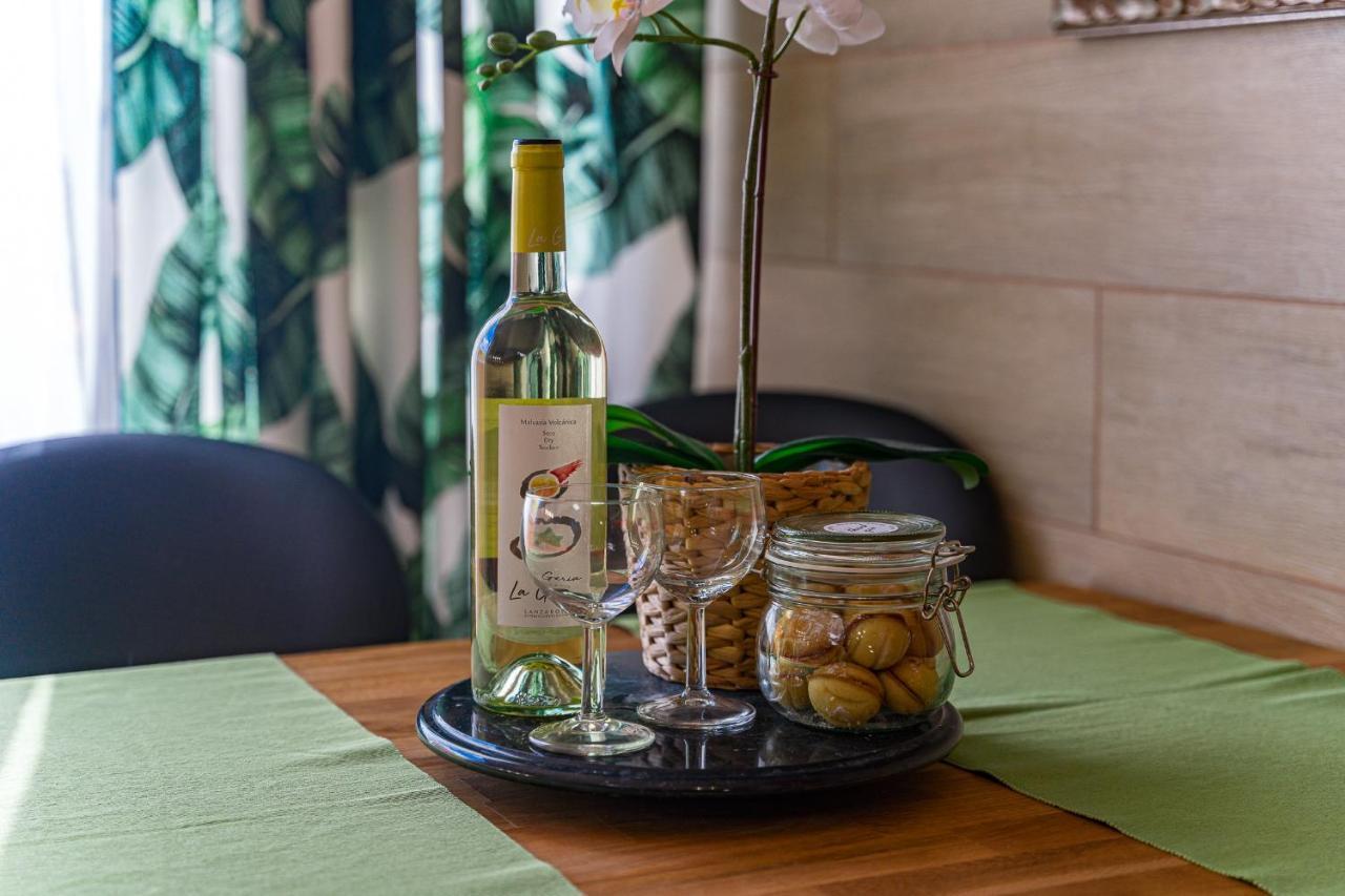 Apartment With Terrace And Pool, Los Cristianos Los Cristianos  Ngoại thất bức ảnh