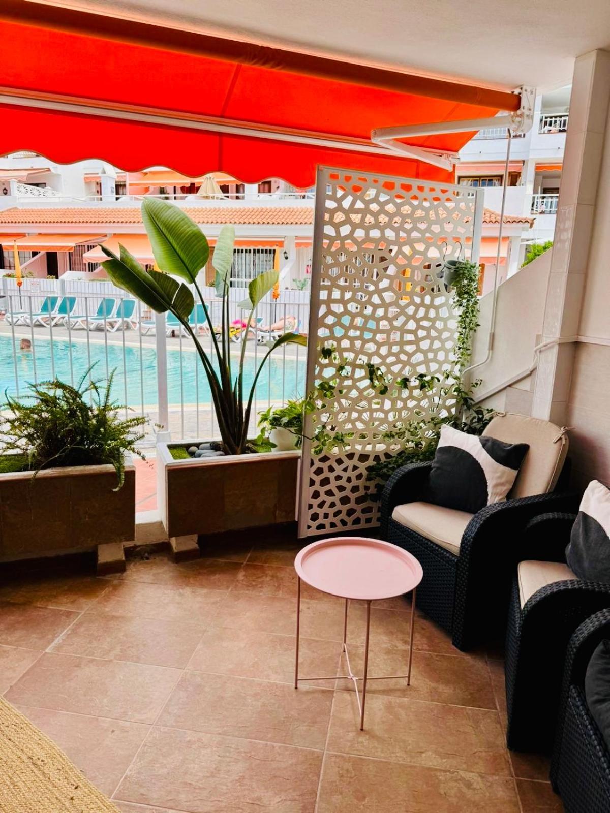 Apartment With Terrace And Pool, Los Cristianos Los Cristianos  Ngoại thất bức ảnh