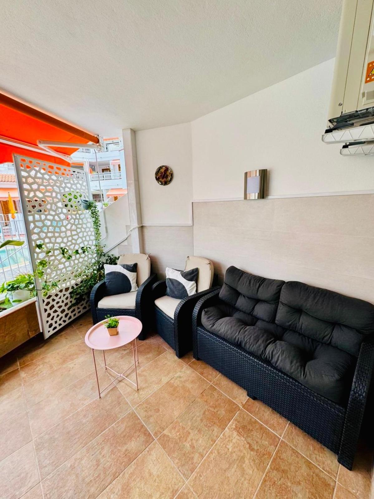 Apartment With Terrace And Pool, Los Cristianos Los Cristianos  Ngoại thất bức ảnh
