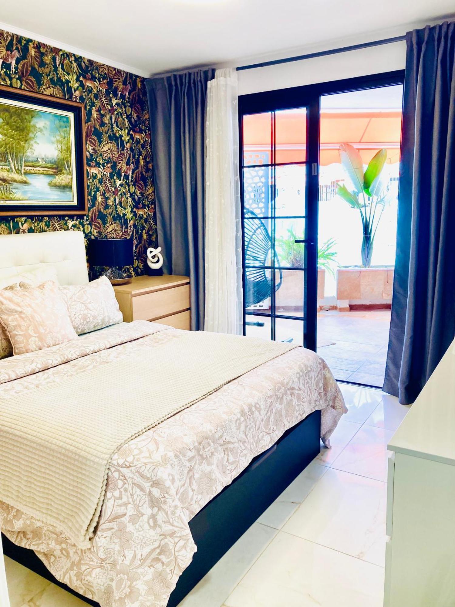 Apartment With Terrace And Pool, Los Cristianos Los Cristianos  Ngoại thất bức ảnh